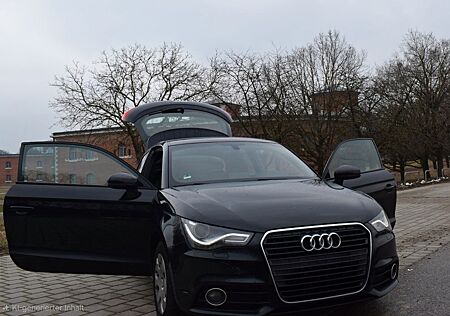 Audi A1 1.4 TFSI S tronic 122PS 8×Bereift BOSE SOUND!