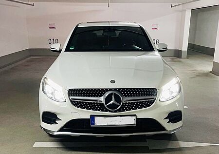 Mercedes-Benz GLC 250 d 4MATIC AMG Line Coupé Autom. AMG Line