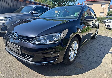 VW Golf Volkswagen VII Lim. Lounge BMT/Navi