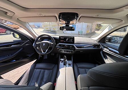 BMW Active Hybrid 5 530d xDrive Luxury Line Business Paket Hybrid