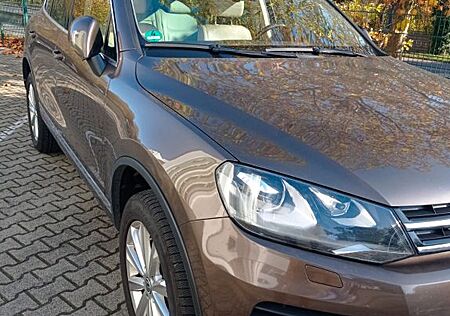 VW Touareg Volkswagen 3.0 V6 TDI Tiptronic BlueMotion Tech...