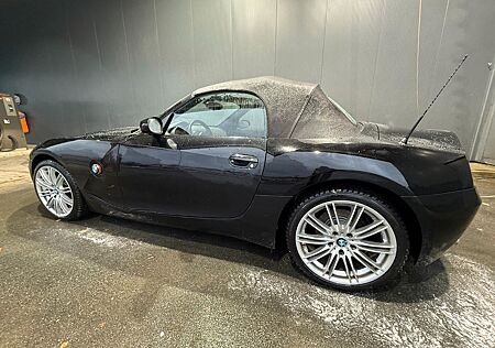 BMW Z4 2.2i - Cabrio