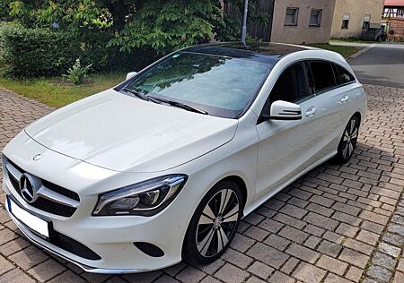 Mercedes-Benz CLA 200 Shooting Brake CLA 200d SB Schiebedach*NAVI*PDC*Kamera