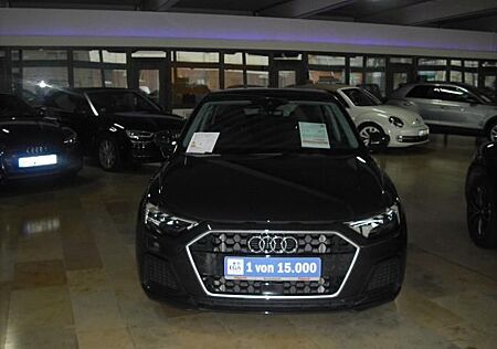 Audi A1 Sportback 1,0 TFSI 30 advanced (SZH/PDC/LE