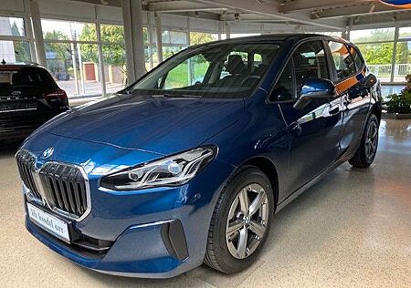 BMW 216i Active Tourer, Navi,LED,Head-Up,Wie NEU