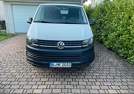 VW T6 Transporter Volkswagen gepflegt in Berlin