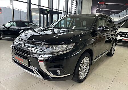 Mitsubishi Outlander PHEV 4WD 165KW Facelift|Kamera|Tempo|