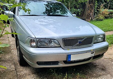 Volvo V70 2.5D - 5Zylinder Turbo Diesel