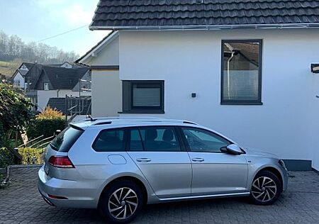 VW Golf Volkswagen 1.0 TSI Join Variant Join