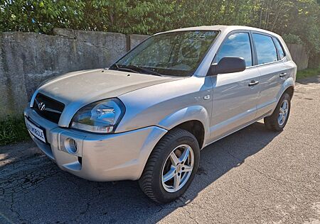 Hyundai Tucson 2.0 GLS *1 HAND * KLIMA* LPG*
