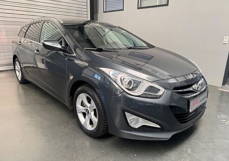 Hyundai i40 cw Style/Navi/Tempomat/Cam/KeyLess