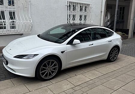 Tesla Model 3 Highland Dual Motor AWD Full Self Drivin