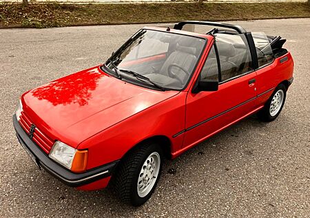 Peugeot 205 1.4 CT Cabrio Pininfarina, Oldtimer