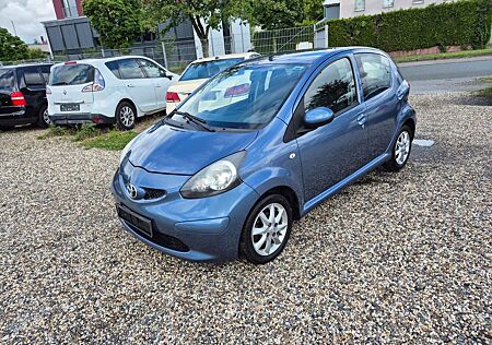 Toyota Aygo (X) Aygo (X) 1,0 Blue
