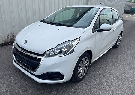 Peugeot 208 Active Klima/Scheckheft/Euro 6