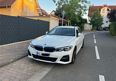 BMW 320d Touring M Sport Automatik M Sport