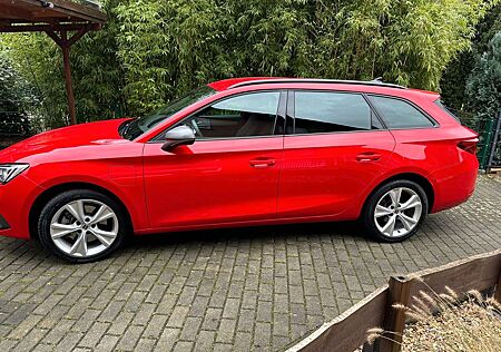 Seat Leon 1.4 e-HYBRID FR DSG Sportstourer FR