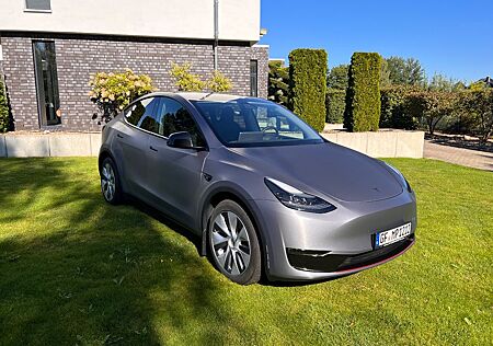 Tesla Model Y BRUSHED EDITION