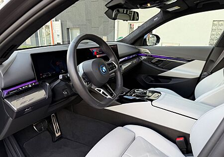 BMW 550e xDrive M Individual Alcantara B&W LP:102k