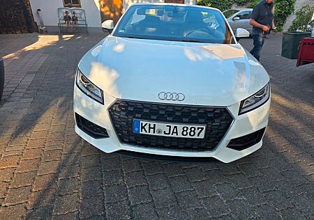 Audi TT 40 TFSI S tronic Roadster -