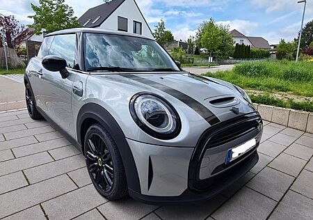 Mini Cooper SE Classic Trim