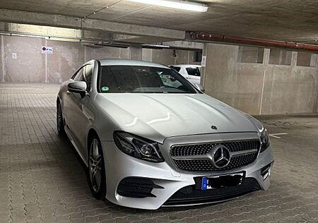 Mercedes-Benz E 200 Mercedes e Coupe amg line MB Check Burmester usw