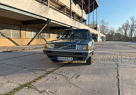 Volvo 360 GL B200K + original papers