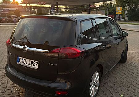 Opel Zafira Tourer Zafira C Tourer 1.4 Turbo, 7 sitzen, neue Reifen