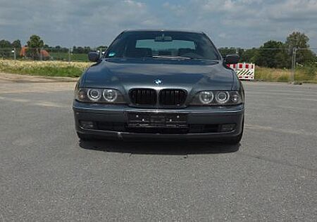 BMW 520i Auto