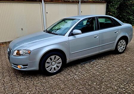 Audi A4 2.0 *Navi*SHZ*AHK*