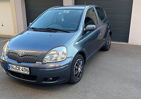Toyota Yaris 1.0 - Klima / Bluetooth