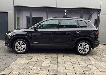 Skoda Karoq 1,5 TSI DSG Selection LED+Navi+ACC+AHK+Kam