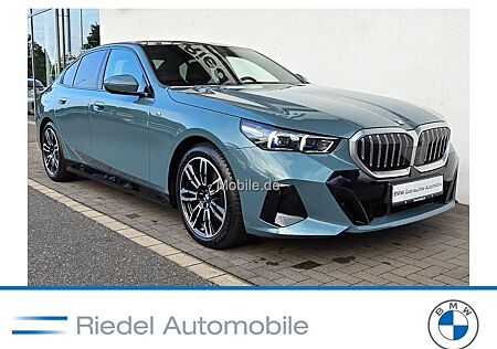 BMW 520i M Sportpaket*Komfortsitze*Pano*AHK*h/k*DA+*