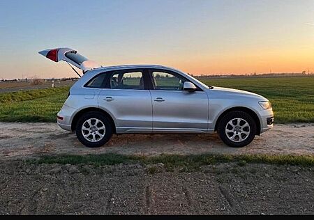 Audi Q5 2.0 TDI DPF quattro -