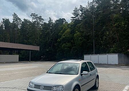 VW Golf Volkswagen 1.4, elekt. Schiebedach