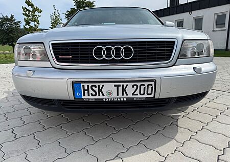Audi A8 2.8 quattro -Schaltgetriebe