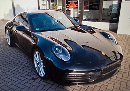 Porsche 992 Carrera Schwarz/Schwarz APPROVED