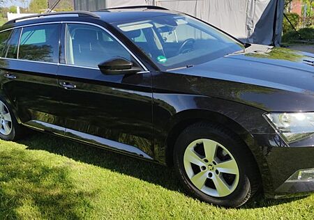 Skoda Superb 1.4 TSI ACT Ambition Combi AHK HU/AU neu