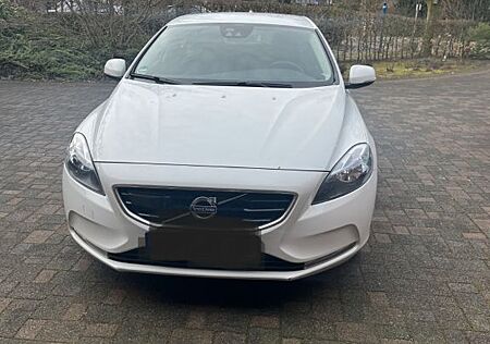 Volvo V40 D3
