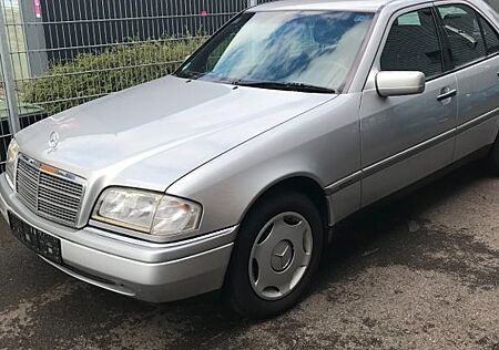 Mercedes-Benz C 180 Limo , Autom, Klima,Sitzh.Temp,100tkm