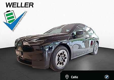 BMW iX xDrive40 DA HUD RFK AHK LCP SkyLounge Apple