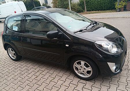 Renault Twingo mit Klimaanlage - Garagenfahrzeug