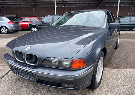 BMW 528i /MEMORY/LEDER/S-DACH/AHK