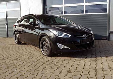 Hyundai i40 cw 1.7 CRDi FIFA World Cup Edition AHK