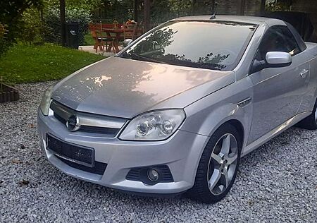 Opel Tigra 1.4 TWINPORT Design Edition Design Edition