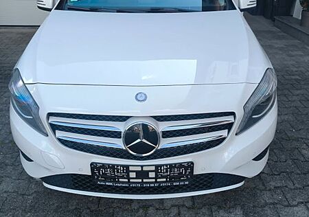 Mercedes-Benz A 200 CDI,NAVI,Klima-automatic,Bi-Xenon136 PS