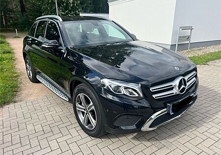 Mercedes-Benz GLC 220 d 4MATIC AMG Line Autom/1.Hand/Panorama