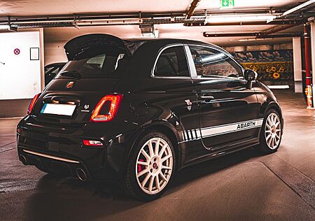 Abarth 695 Essesse