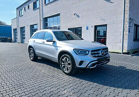 Mercedes-Benz GLC 220 d 4Matic finanzieren ab 3,9% eff. Zins