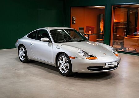 Porsche 911 Urmodell 911 996 Carrera 2 / 37790km / 100% Original